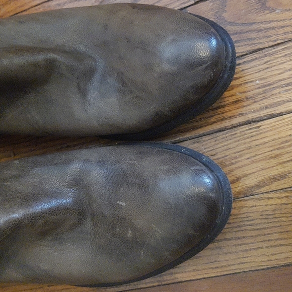 Frye Carson chelsea boots - Picture 7 of 10